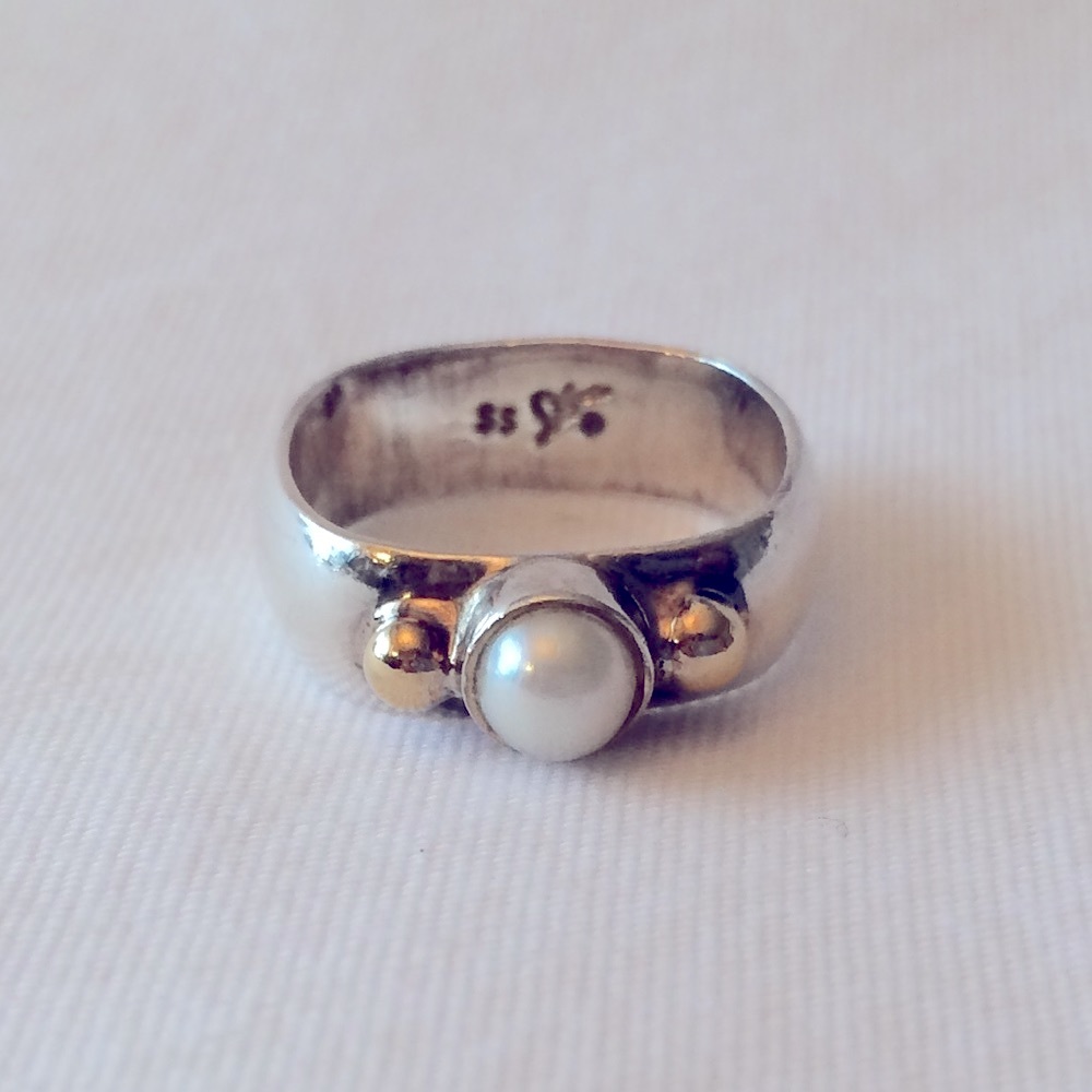 Sterling Silver & Pearl Ring